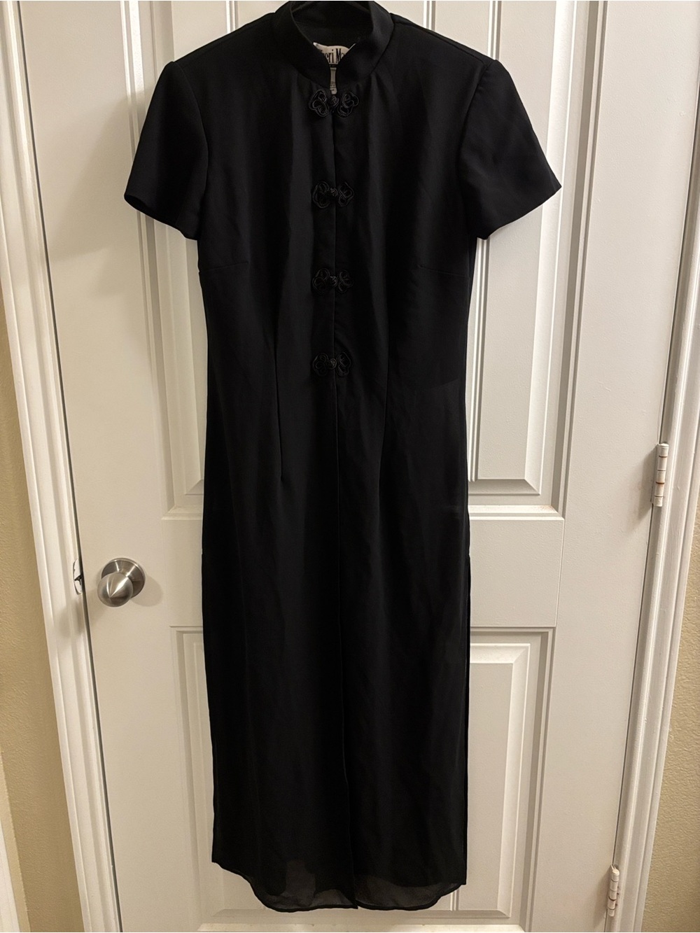 Black Short-Sleeve Mandarin Collar Maxi top